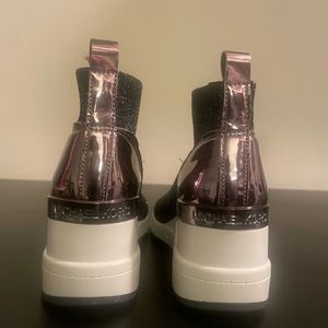 Toddler micheal kors shoes size 11c